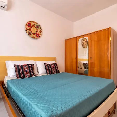 Apartament Sardinia Re -